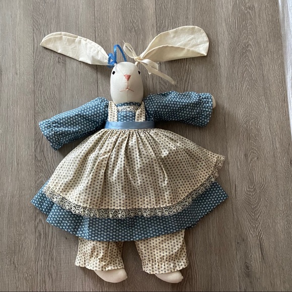 Vintage Floppy Eared Country Bunny Rabbit - Picture 1 of 8